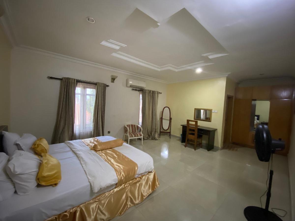 Nue-Crest Hotels & Suites Enugu Dış mekan fotoğraf